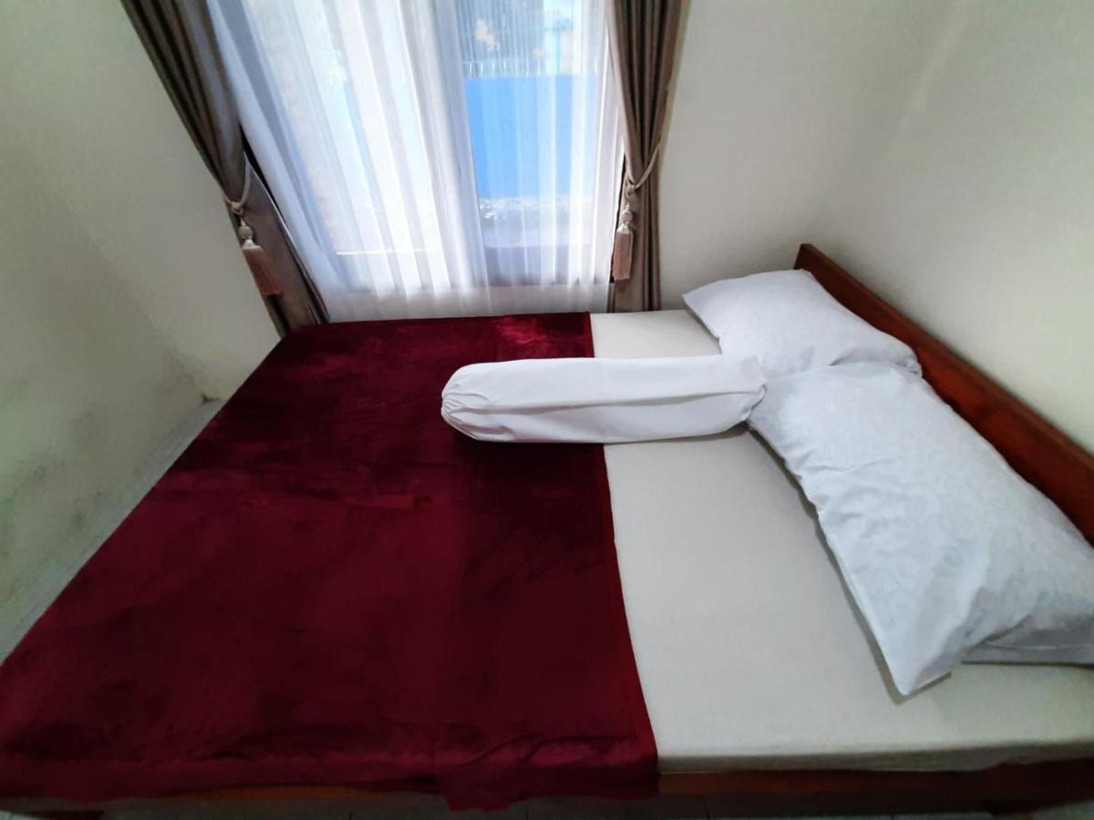 999 Khs Homestay Gilimanuk Buitenkant foto