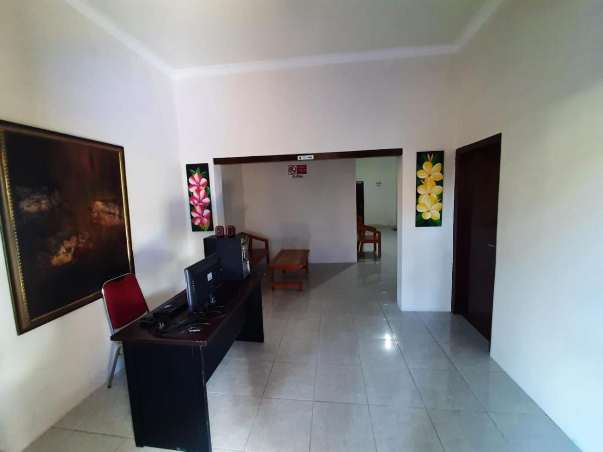 999 Khs Homestay Gilimanuk Buitenkant foto
